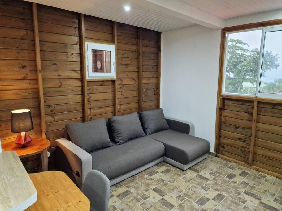 Appartement Hillview Studio à Trinité  Extérieur photo
